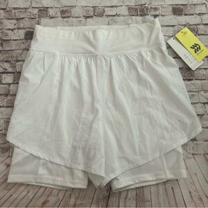 All In Motion Women’s White Athletic Short Size XS
